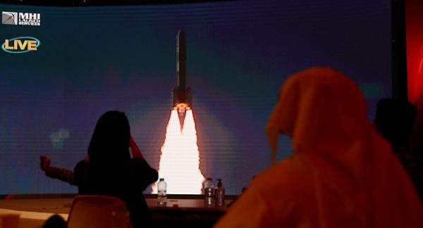 وطنا نيوز الإمارات تدخل تاريخ الفضاء في أول رحلة عربية للمريخ